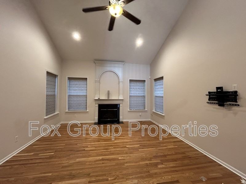 269 Montibello Dr - Photo 2 of 19