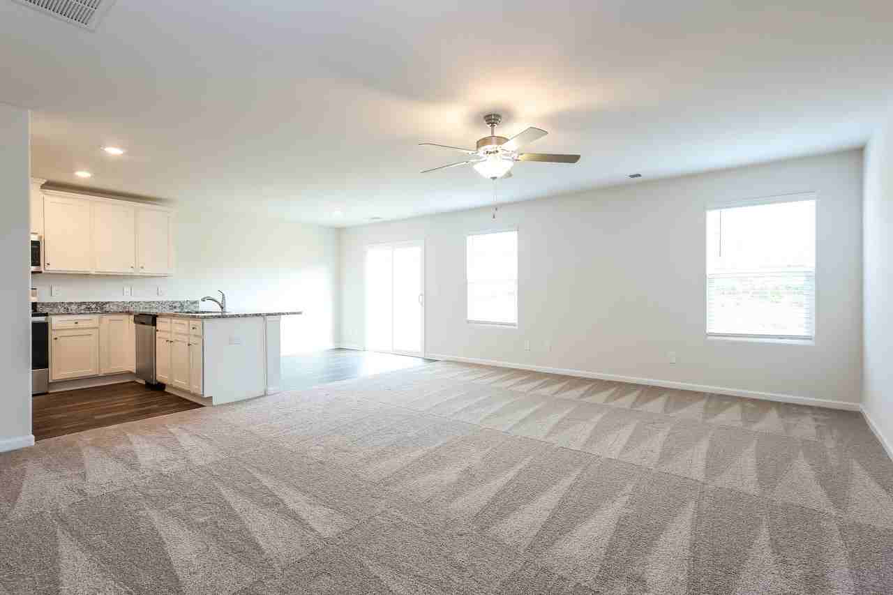 2219 Southlea Dr - Photo 2 of 21