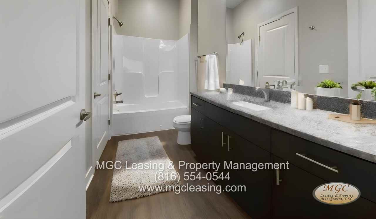 Brighton Crossing Apartments - Photo 6 of 28