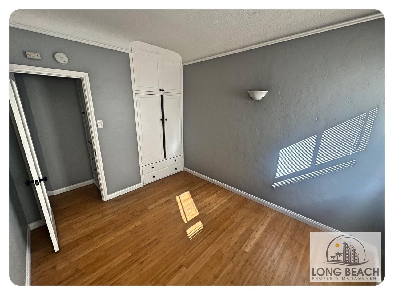 1119 East 4th Street #M - Photo 6 of 13