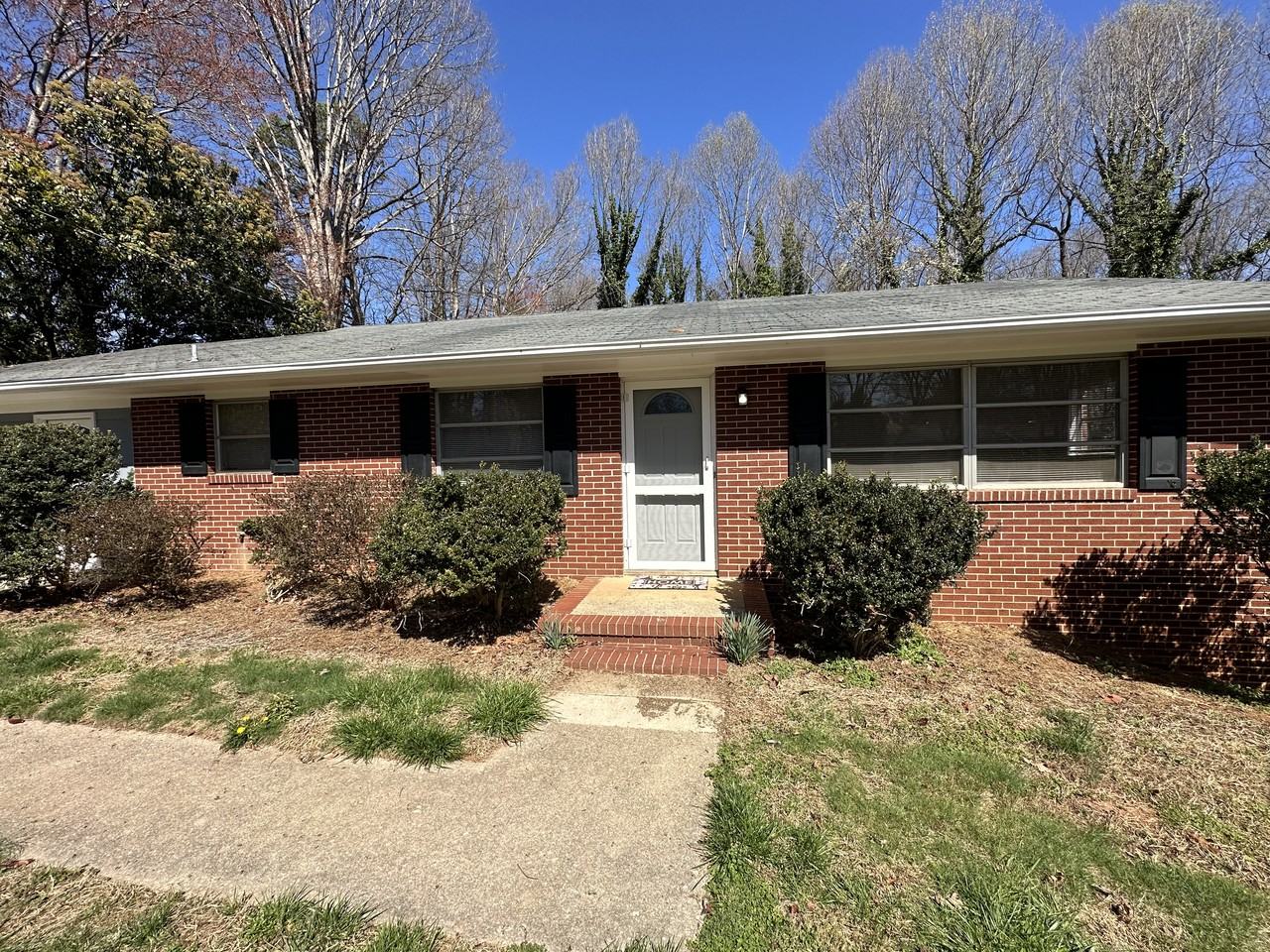 5021 Ryandale Rd - Photo 3 of 26