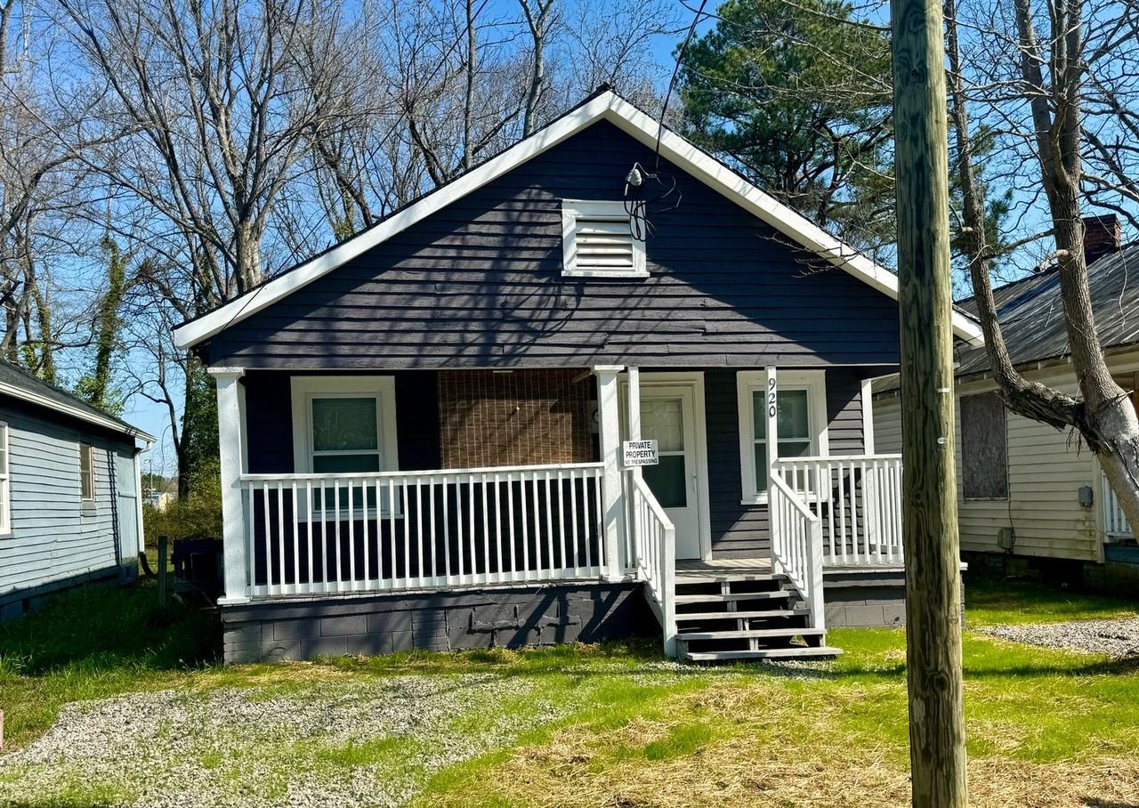 920 Gay St - Photo 2 of 14