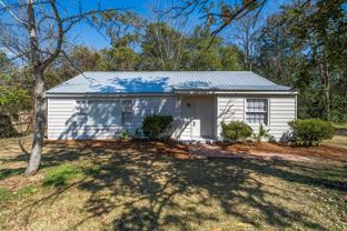 3747 Maclamar Rd - Photo 1 of 1
