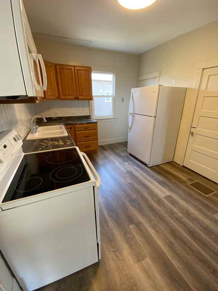 12 3rd Ave Sw - Photo 3 of 13