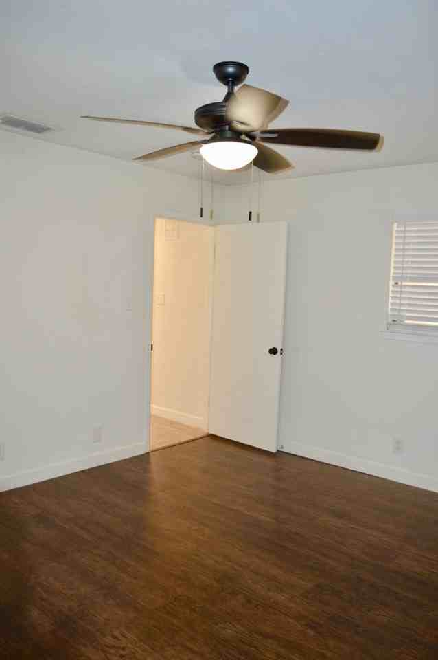11122 Whisper Spring Dr - Photo 2 of 15