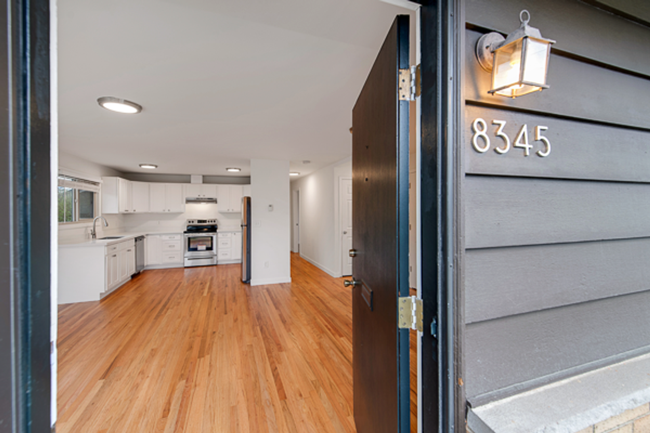 Loyal Heights Apartments - Photo 3 of 28