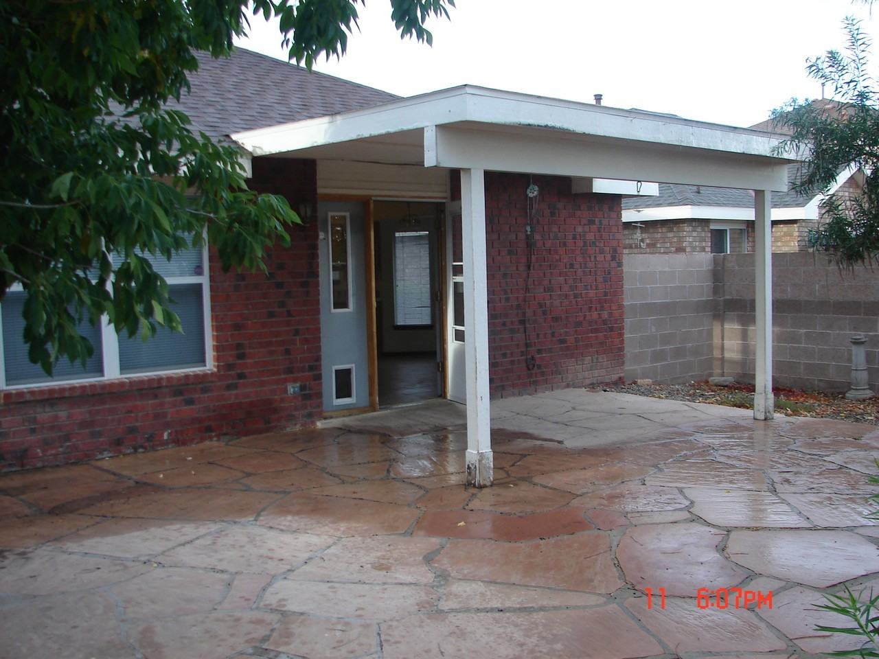 7016 Easton Pl Nw - Photo 2 of 8