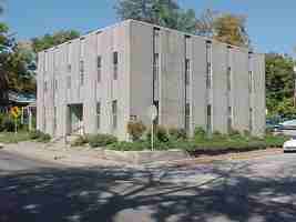 featured image of 325 E 10th St