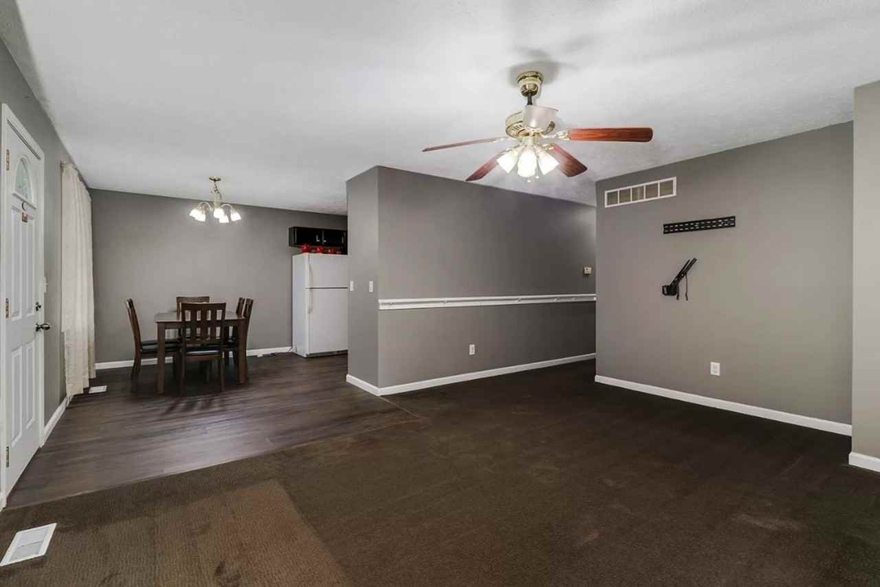 1622 Iowa St - Photo 3 of 27