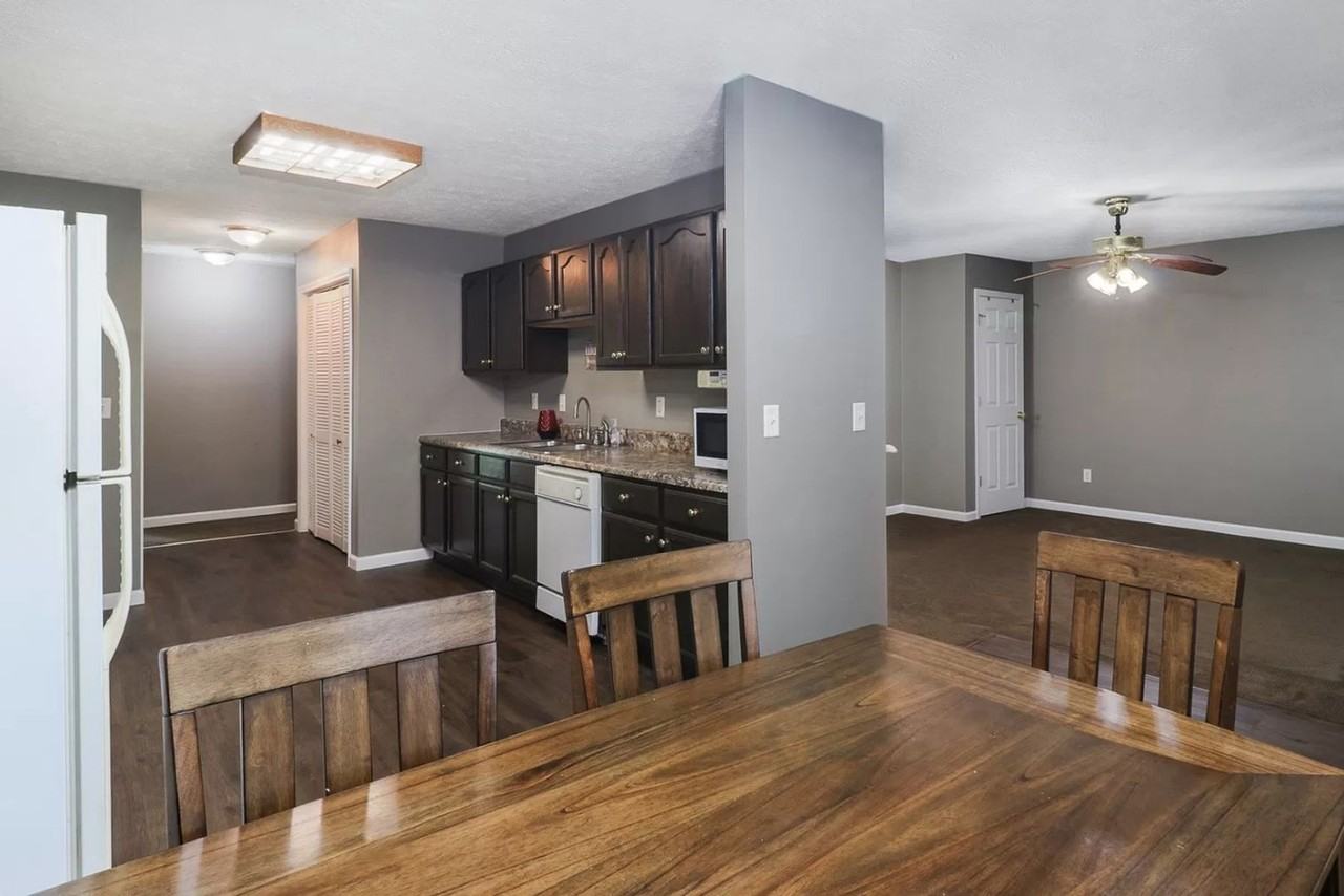 1622 Iowa St - Photo 7 of 27