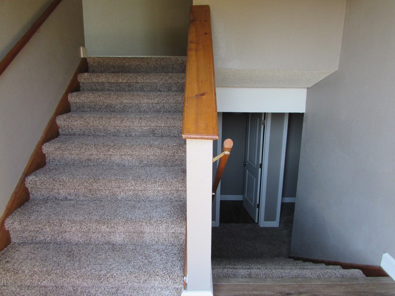 20602 Snicker Ct - Photo 5 of 33