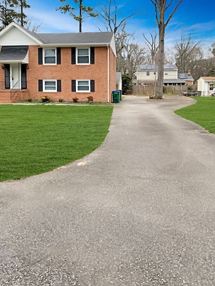 10200 W Huguenot Rd - Photo 2 of 21