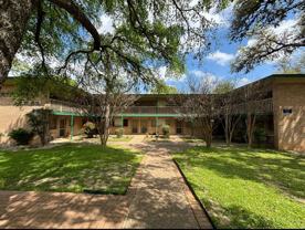 Colonial Apartments - Photo 1 of 1