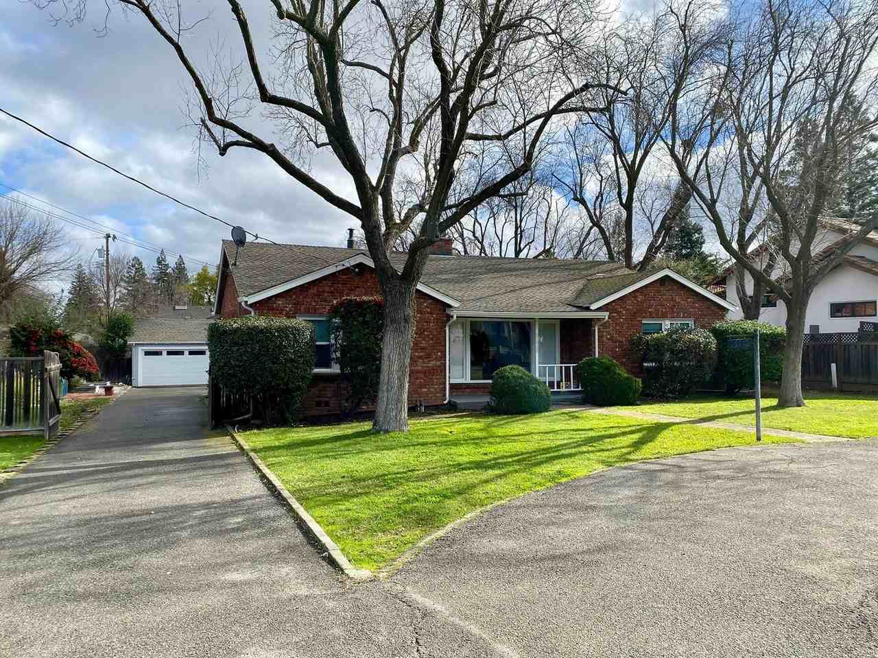 15910 Union Ave - Photo 2 of 35