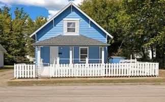 featured image of 411 W Page St