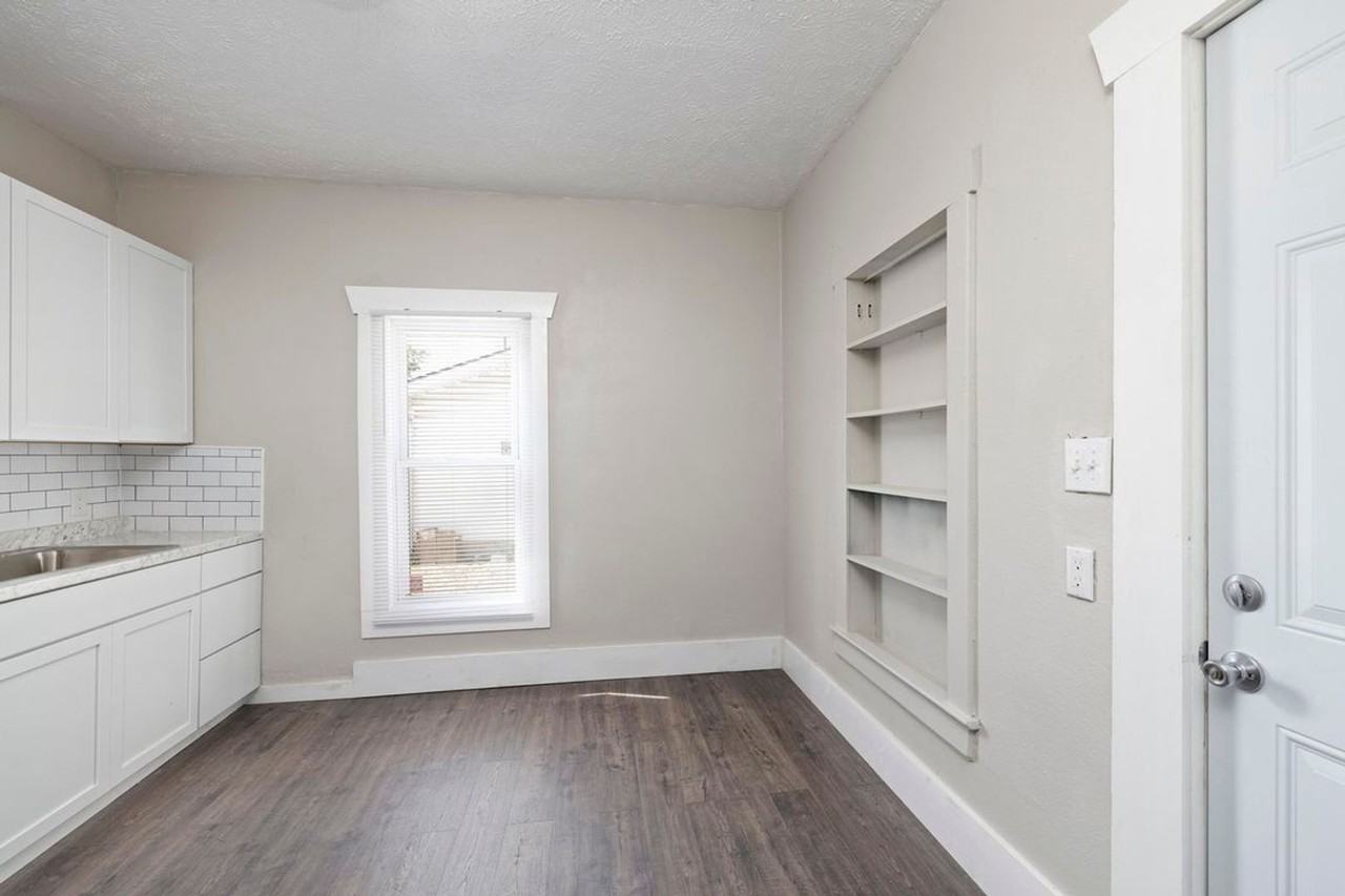 411 W Page St - Photo 5 of 19