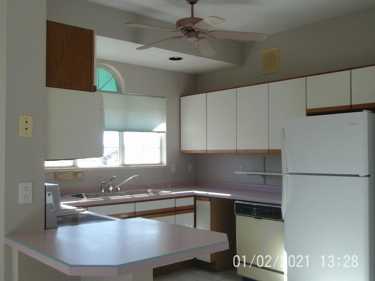4901 Edwards Dr Ne - Photo 3 of 34