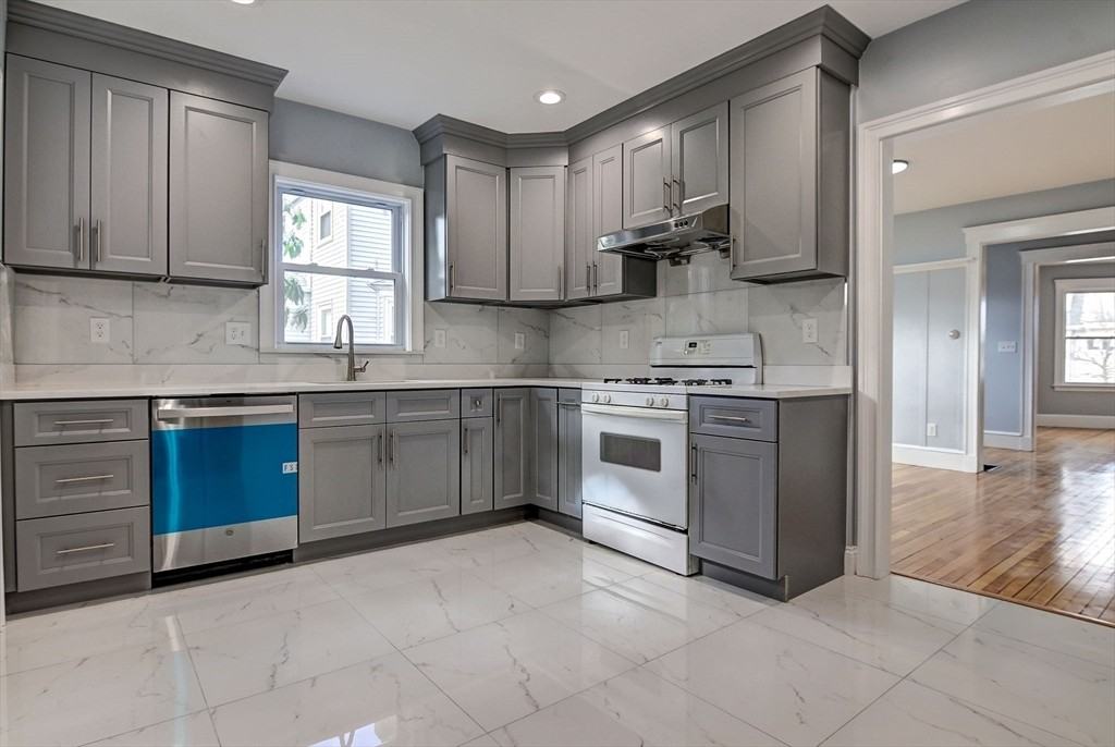 77 Rawson Rd #77 - Photo 2 of 22