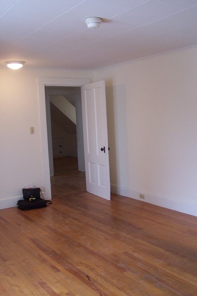 59 School St #B - Photo 2 of 9