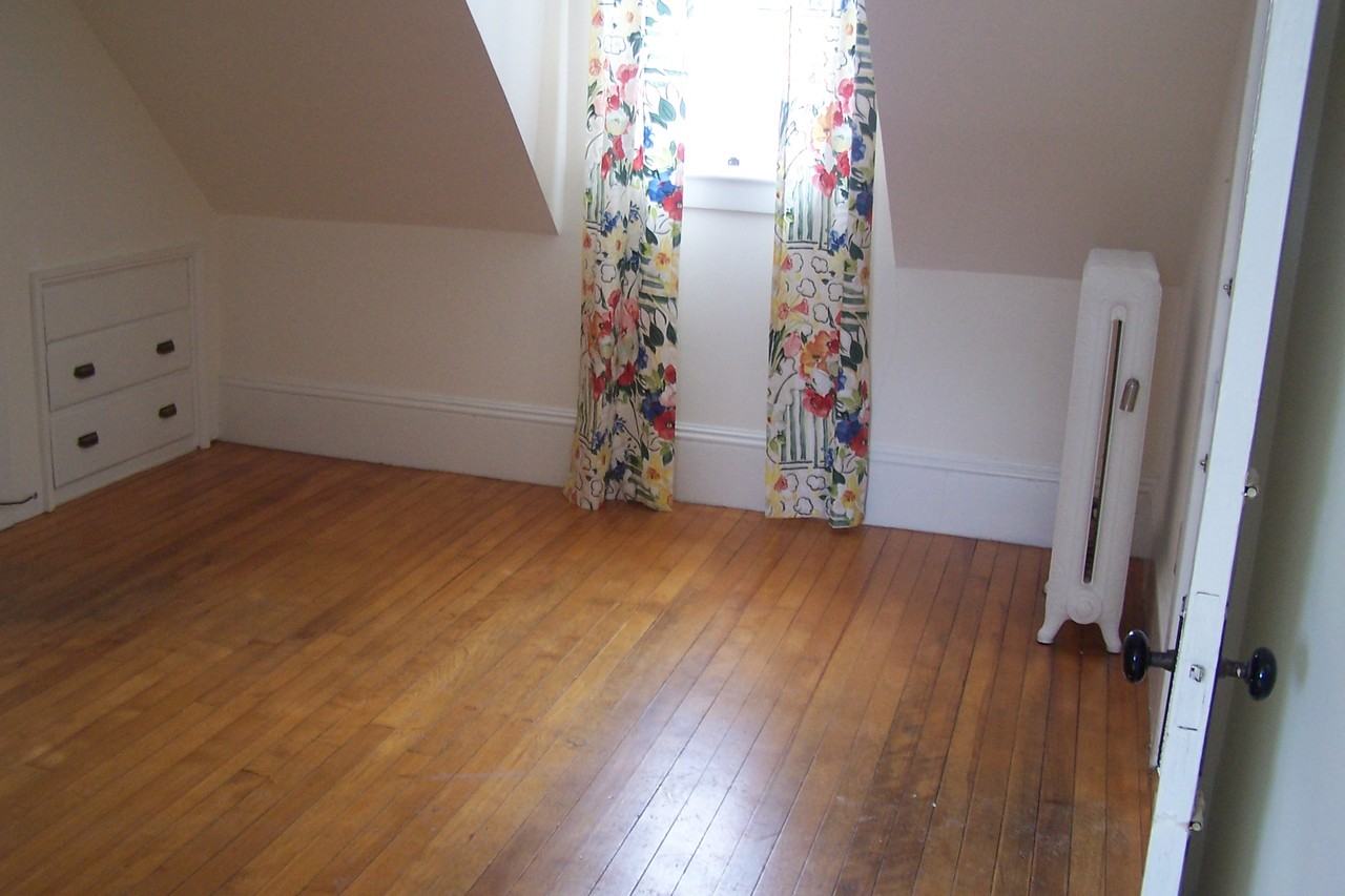 59 School St #B - Photo 5 of 9