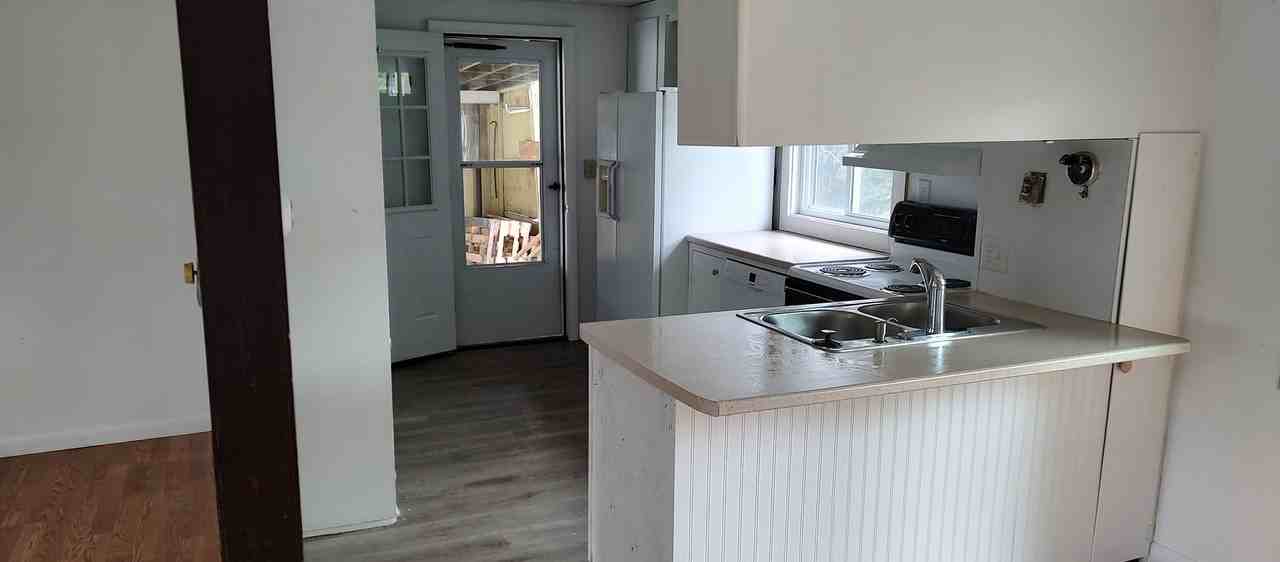 328 State St #NA - Photo 3 of 12