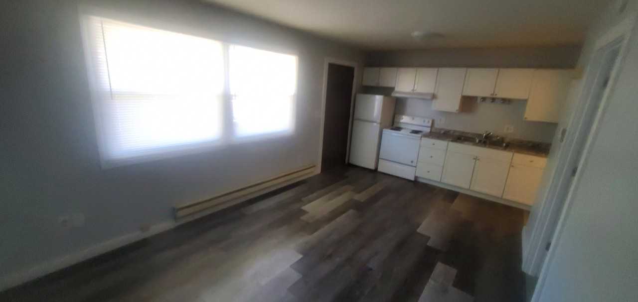 1112 Liberty St #8 - Photo 2 of 9