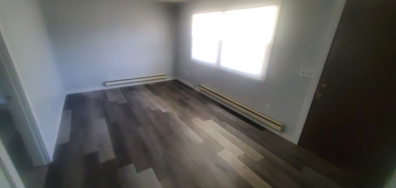 1112 Liberty St #8 - Photo 3 of 9