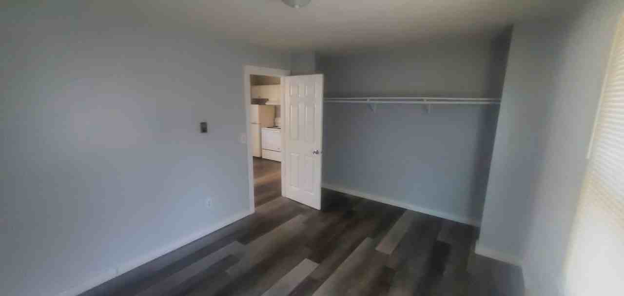 1112 Liberty St #8 - Photo 6 of 9