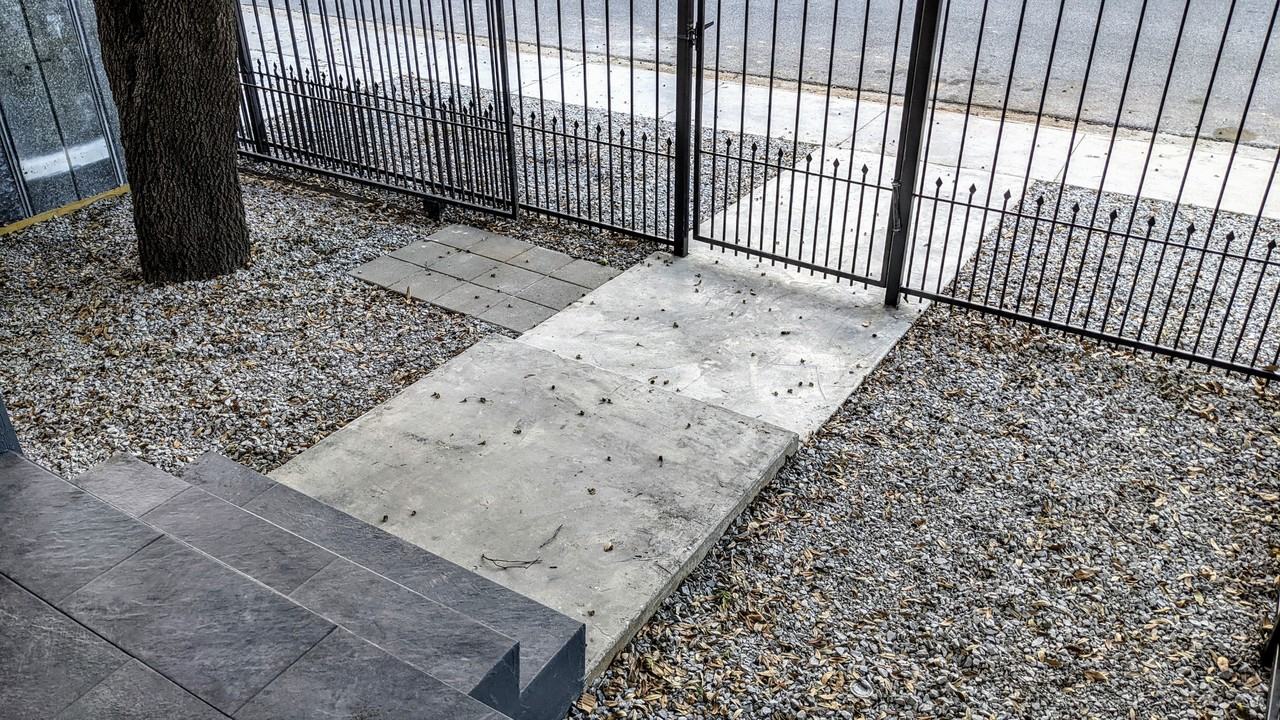 919 Hendricks Ave #B - Photo 3 of 18