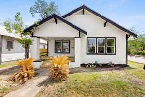 featured image of 1402 Center St #NA