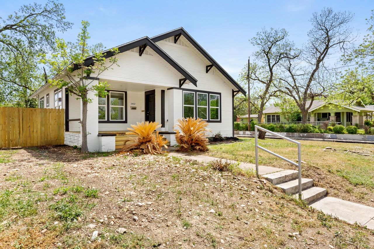 1402 Center St #NA - Photo 2 of 23