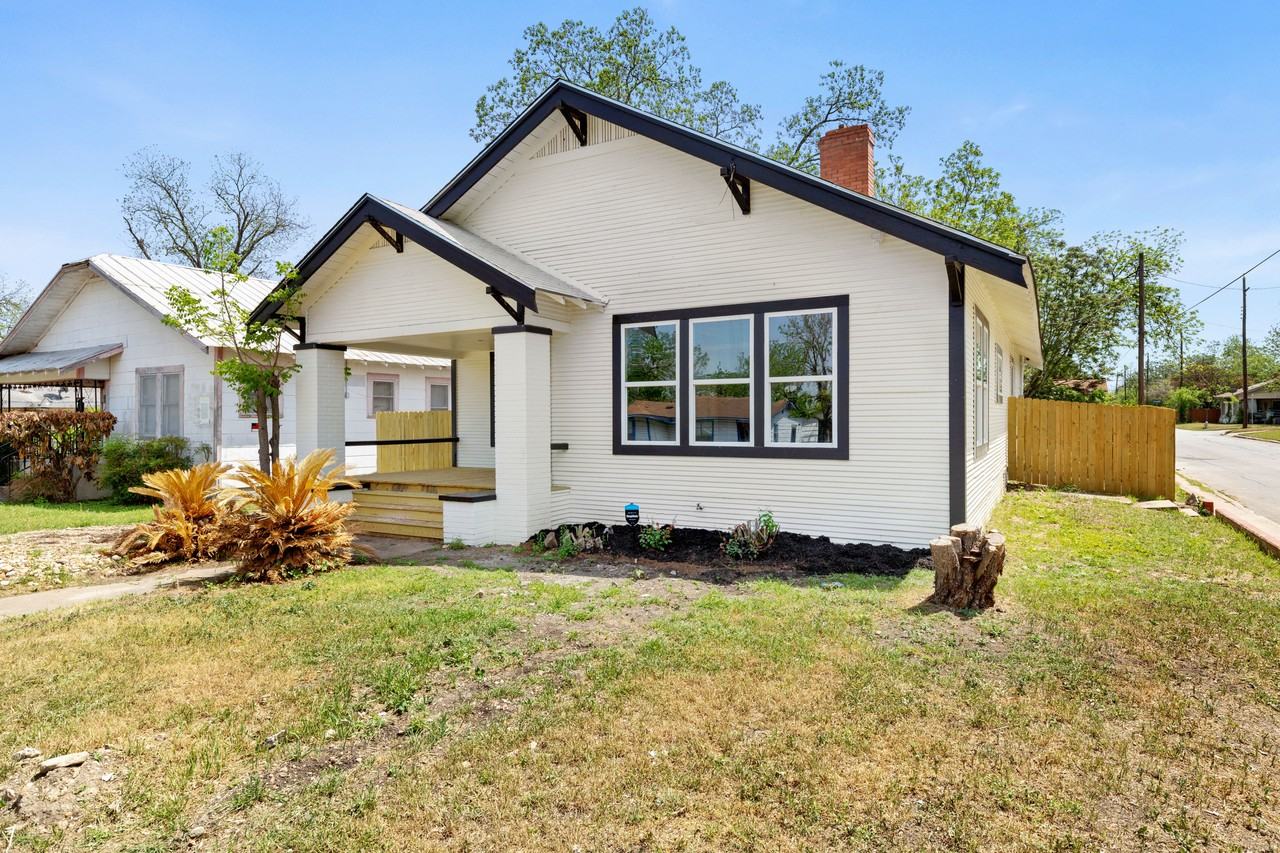 1402 Center St #NA - Photo 3 of 23