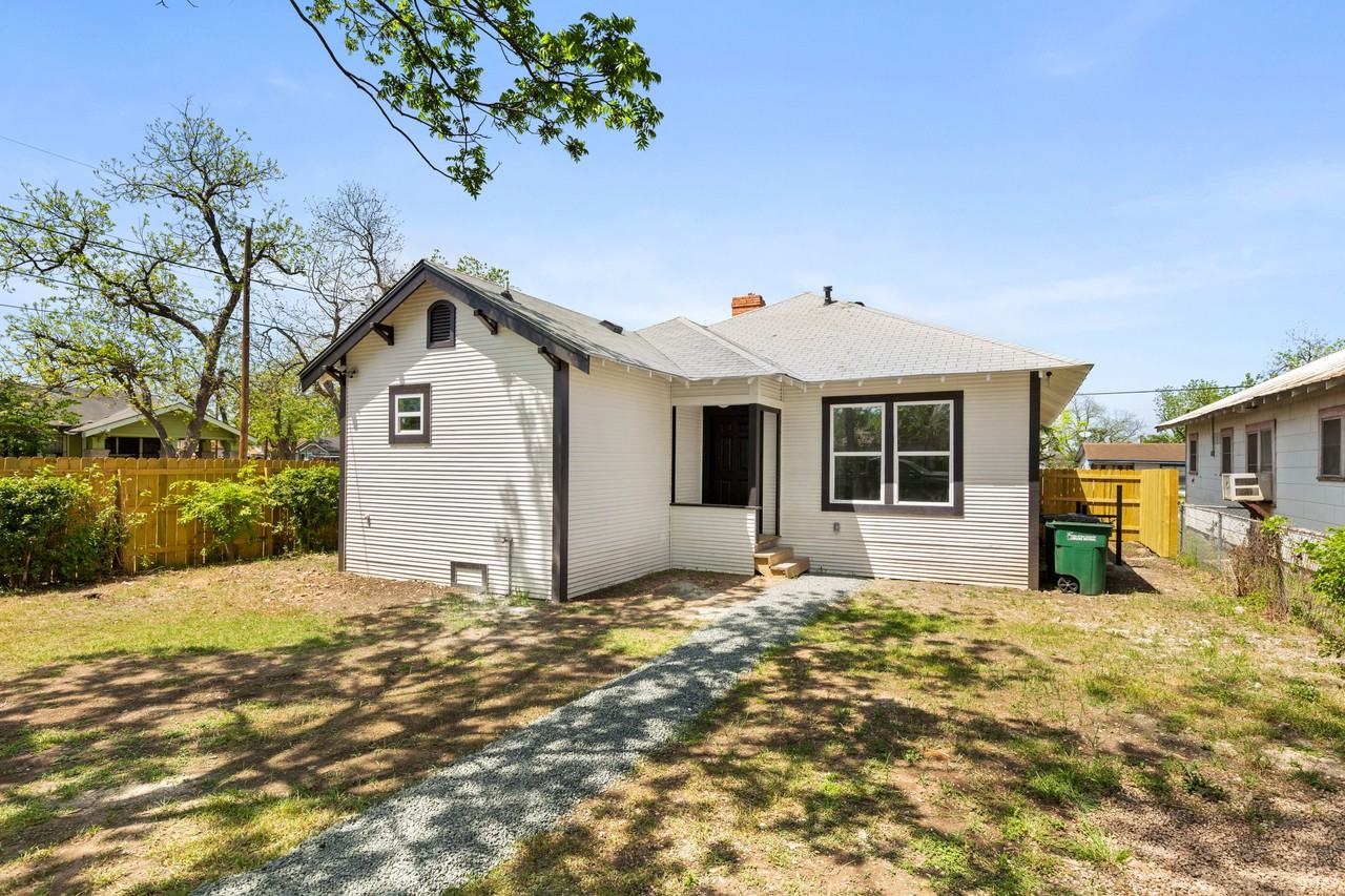 1402 Center St #NA - Photo 4 of 23