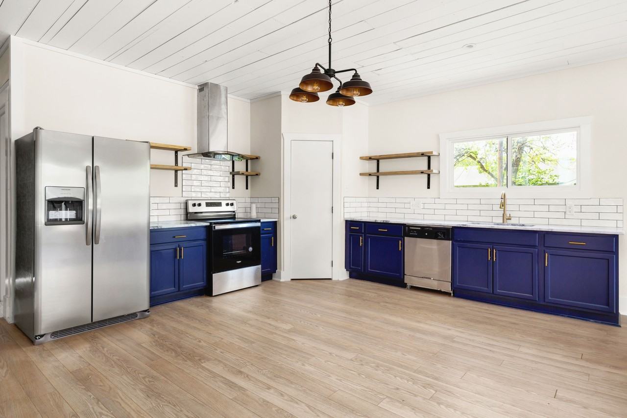 1402 Center St #NA - Photo 5 of 23