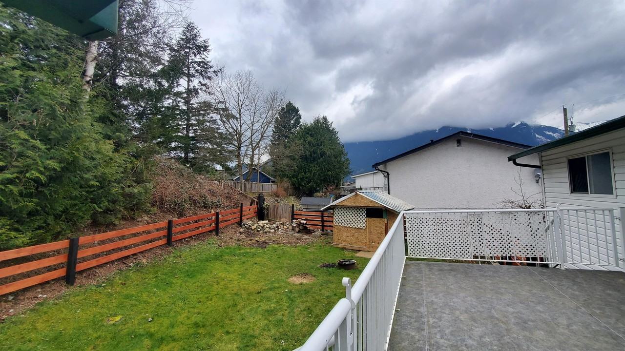 670 Ogilvie St #1 - Photo 2 of 16