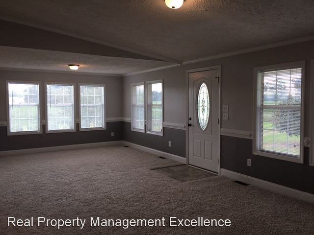 333 Peacock Ln - Photo 2 of 23