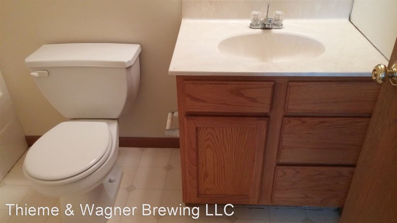 2398 Hopkins Dr - Photo 2 of 9