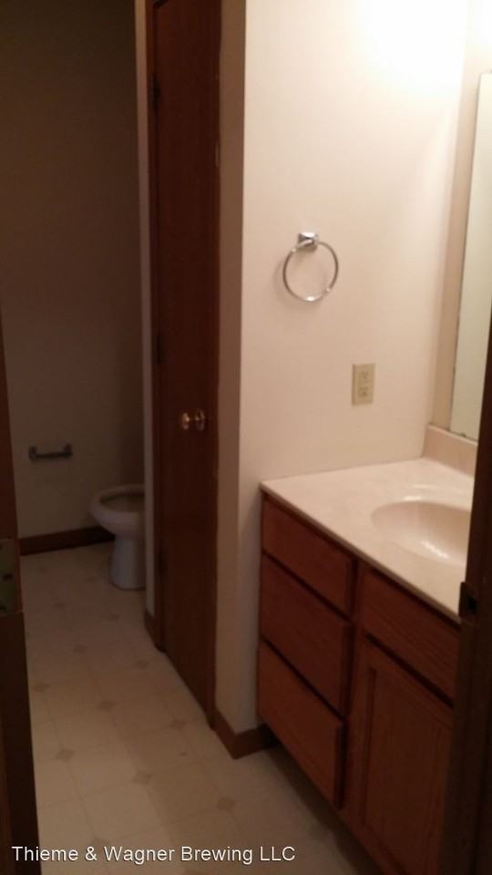 2398 Hopkins Dr - Photo 3 of 9