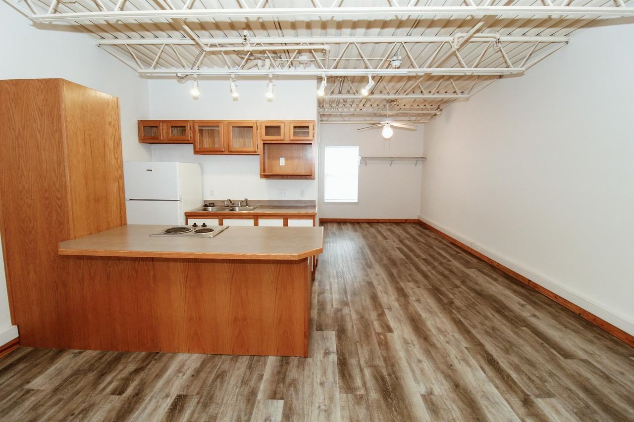 1019 N Molly Ct #1019 - Photo 3 of 15