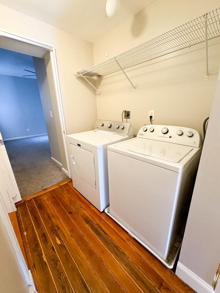 1711 S 8th St #B - Photo 6 of 10