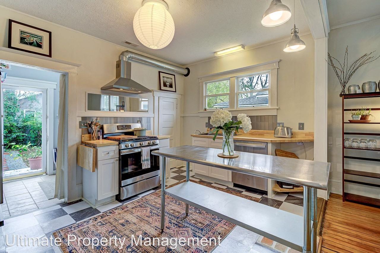 217 N 12th St - Photo 3 of 21