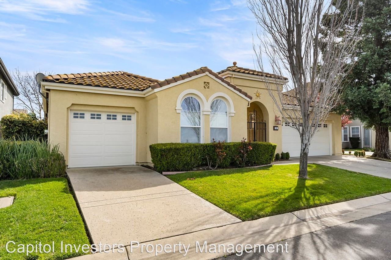 141 Lanfranco Cir - Photo 2 of 50