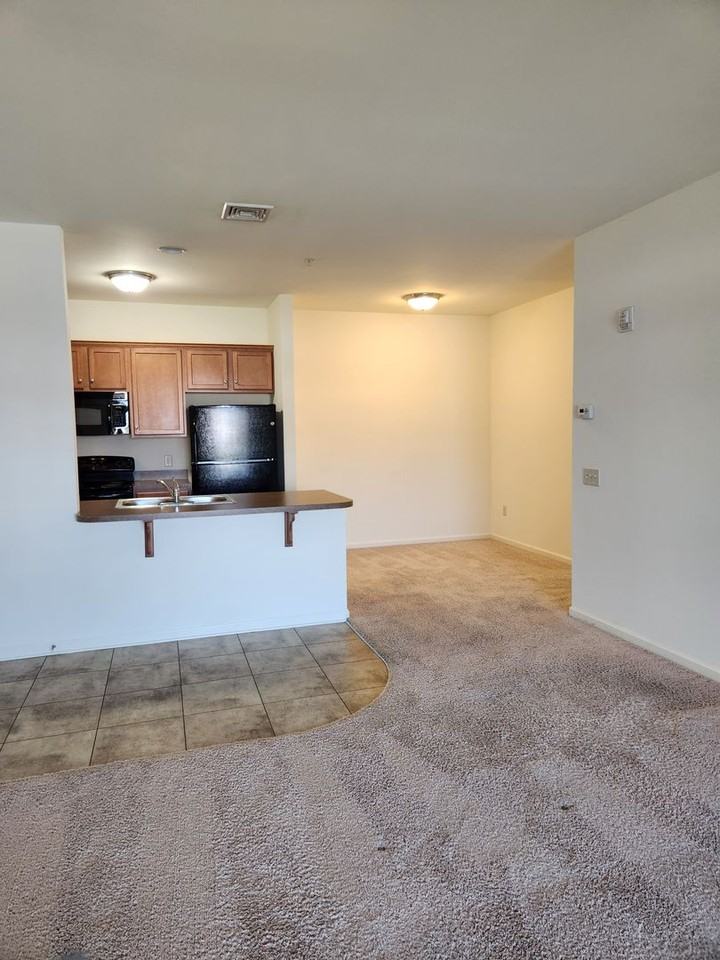 Sutherland Village - Photo 4 of 24