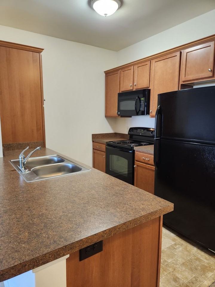 Sutherland Village - Photo 5 of 24