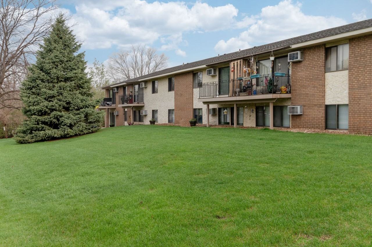 2520 Fairoak Apartments in Anoka, MN 55303 Zumper