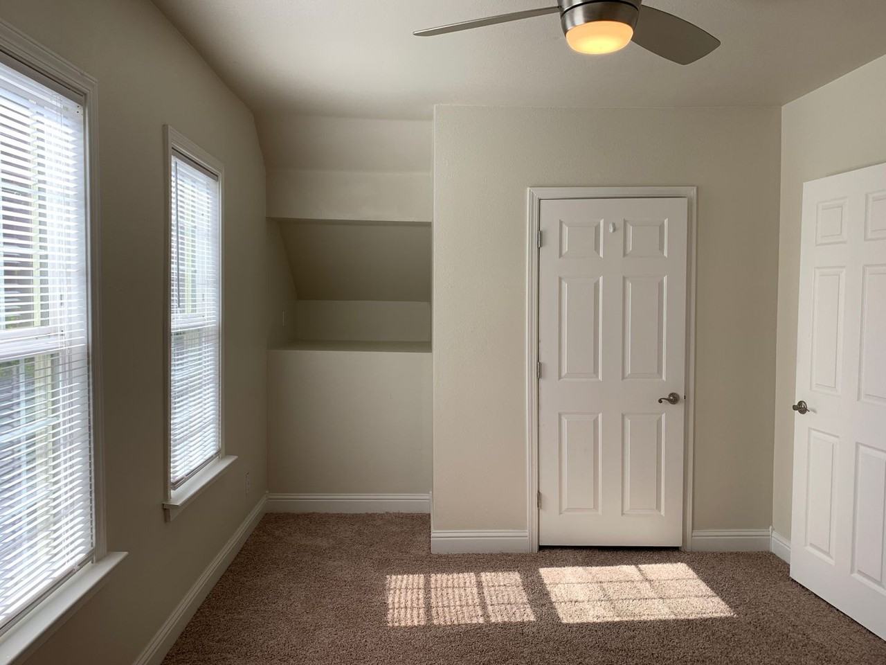 1111 Hazel St - Photo 7 of 26