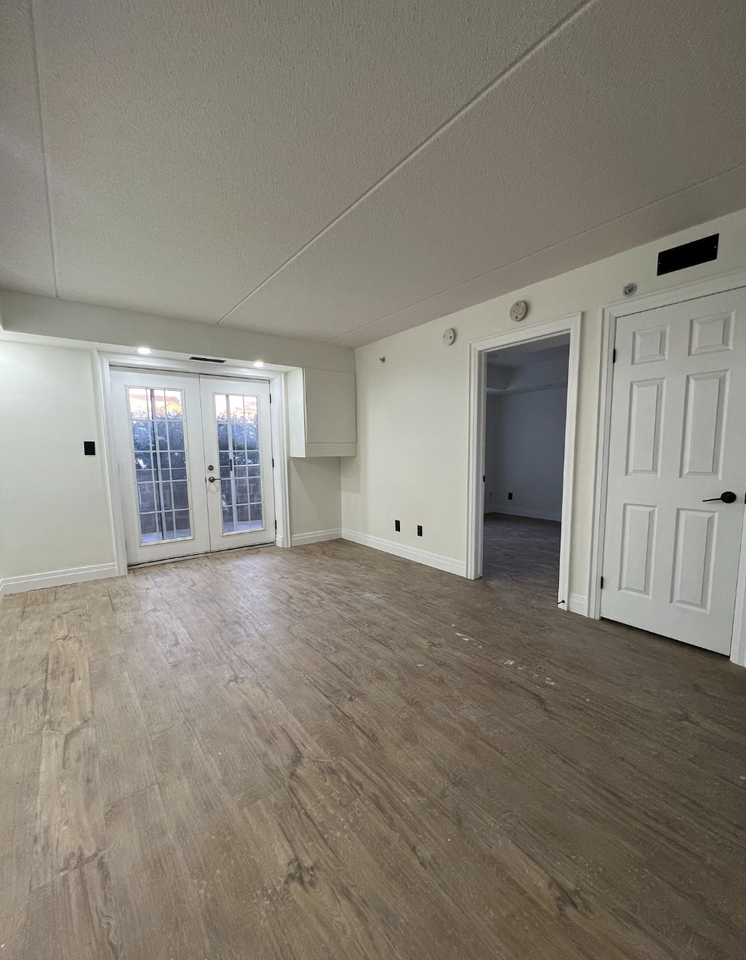 1490 Gate 114, Oakville, ON L6M 4N3 1 Bedroom Apartment for