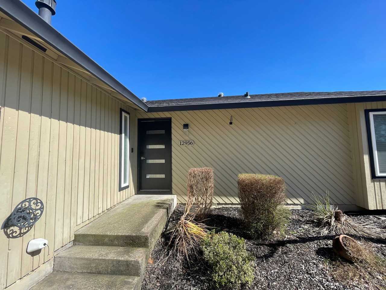 12956 Se 126th Ave - Photo 3 of 50