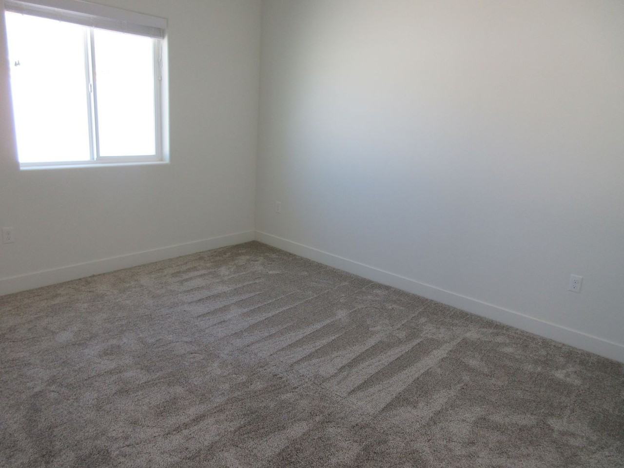 2260 N 550 W - Photo 2 of 15