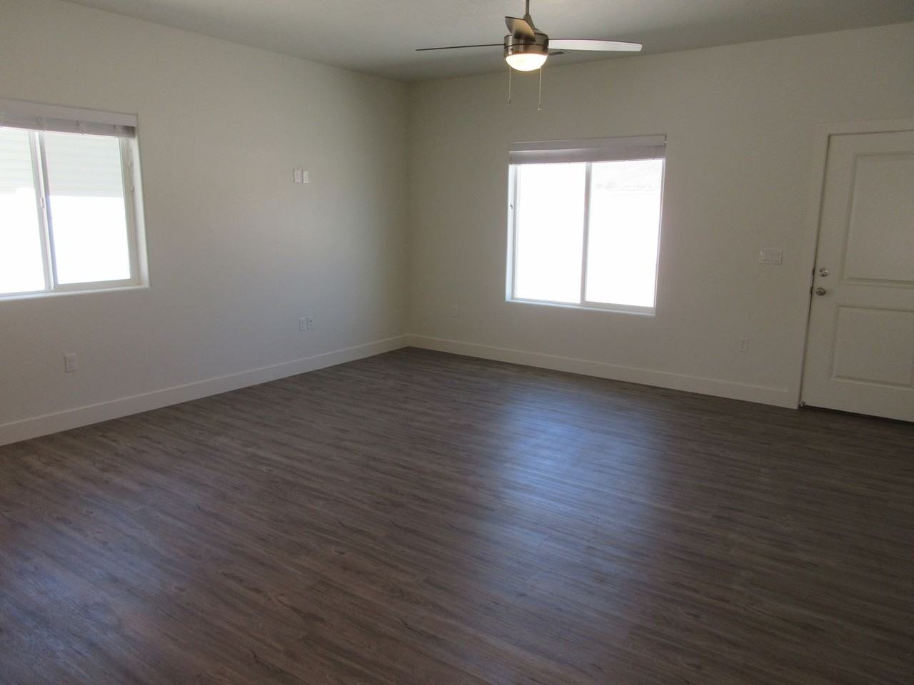 2260 N 550 W - Photo 7 of 15